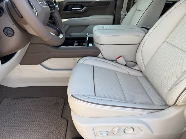 New 2026 GMC Yukon Denali w/ Sun & Power Step Package AWD/4WD image 11