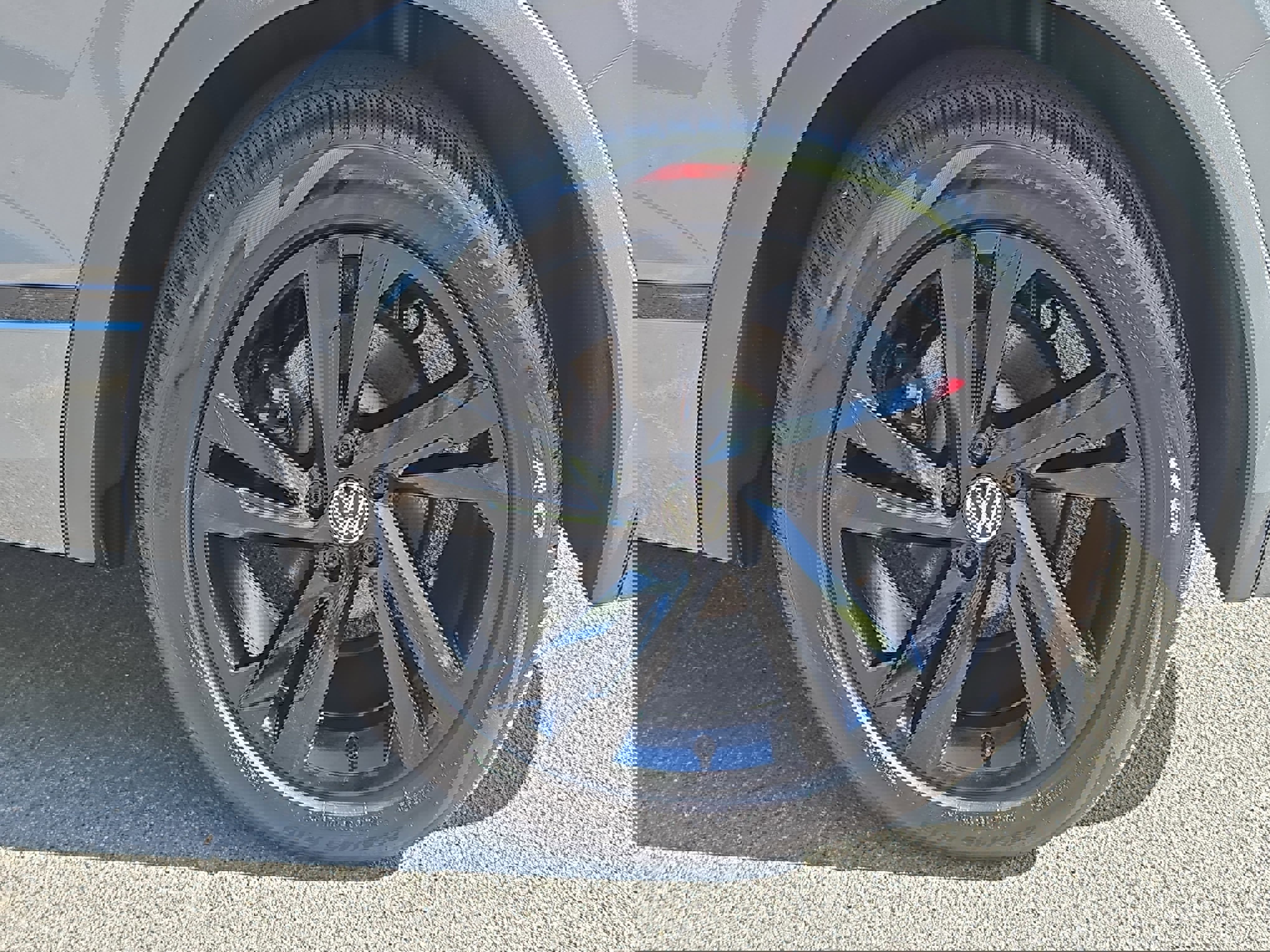 Used 2024 Volkswagen Tiguan SE R-Line image 34