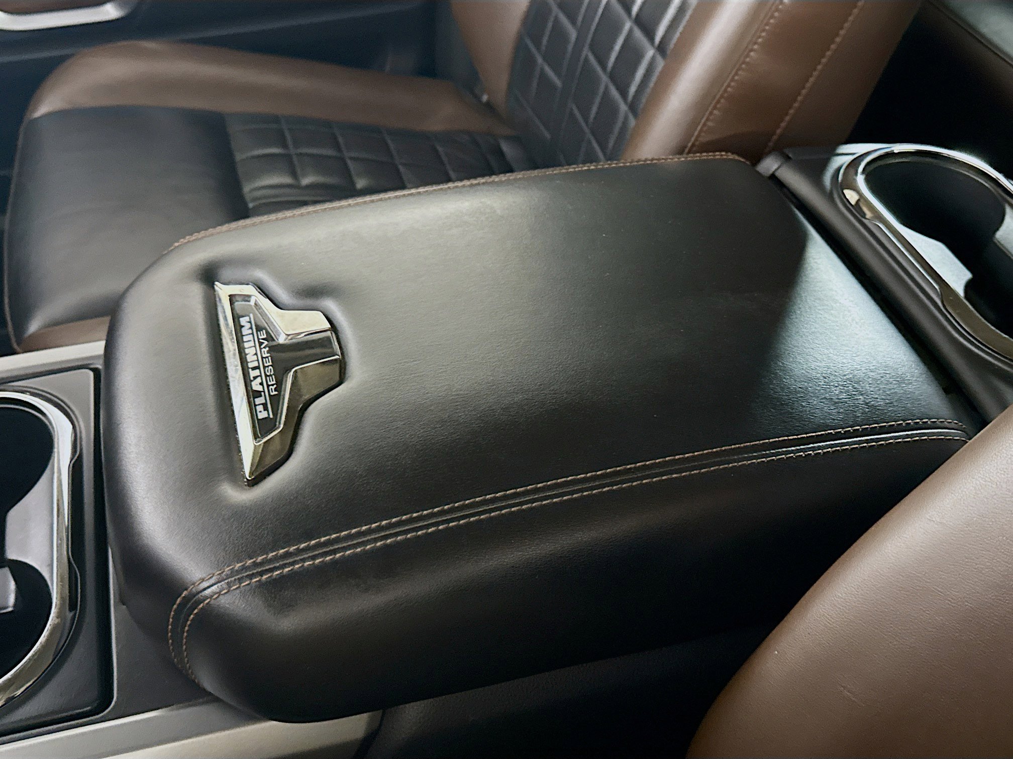 Used 2019 Nissan Titan Platinum Reserve w/ Platinum Utility Package image 18