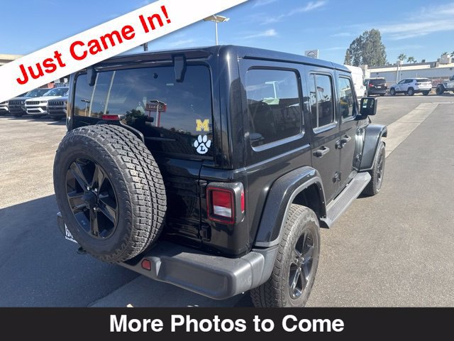 Used 2022 Jeep Wrangler Unlimited Sahara AWD/4WD image 5