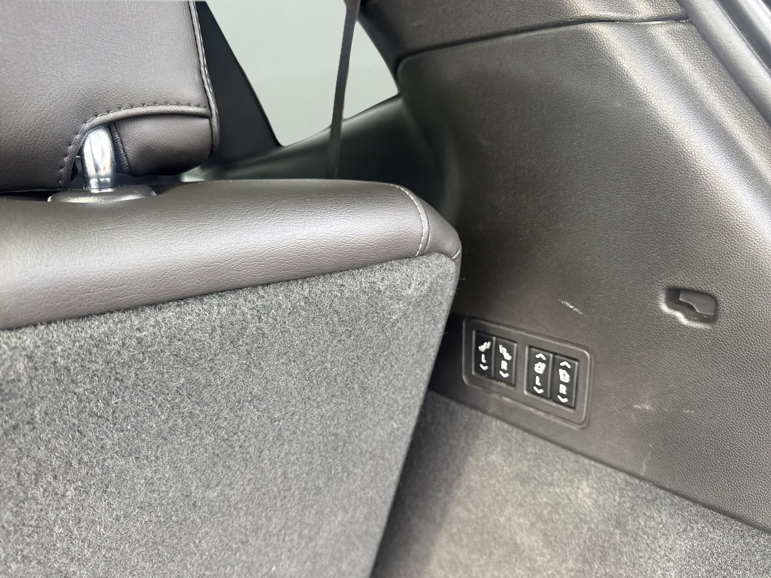 Used 2020 Cadillac XT6 Premium Luxury image 11