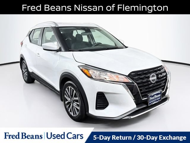 Certified 2023 Nissan Kicks SV FWD image 1