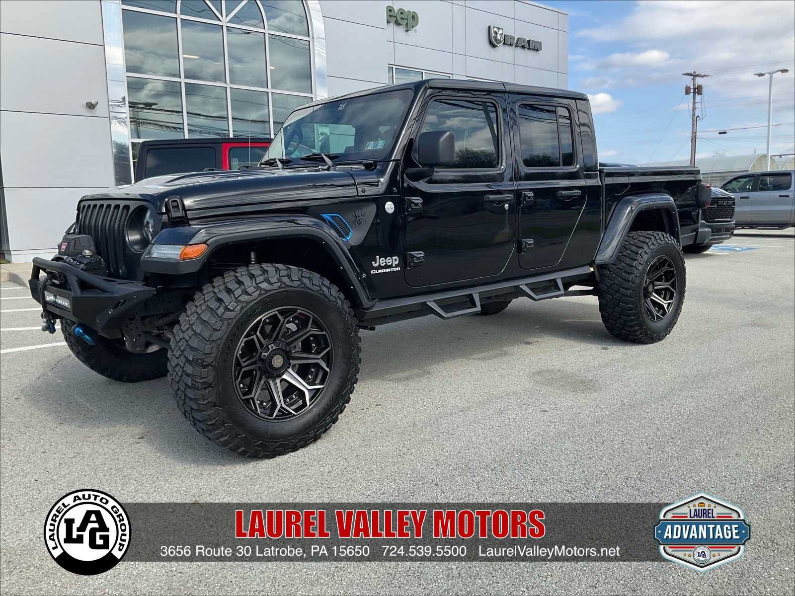 Used 2021 Jeep Gladiator Overland w/ Popular Equipment Package AWD/4WD image 1