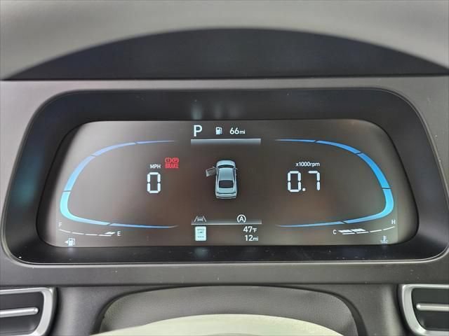 New 2026 Hyundai Elantra SE FWD image 19