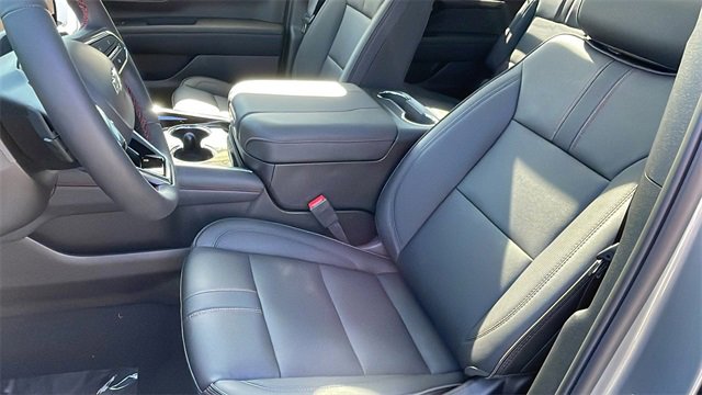 New 2026 Chevrolet Suburban RST w/ RST Capability Package image 11