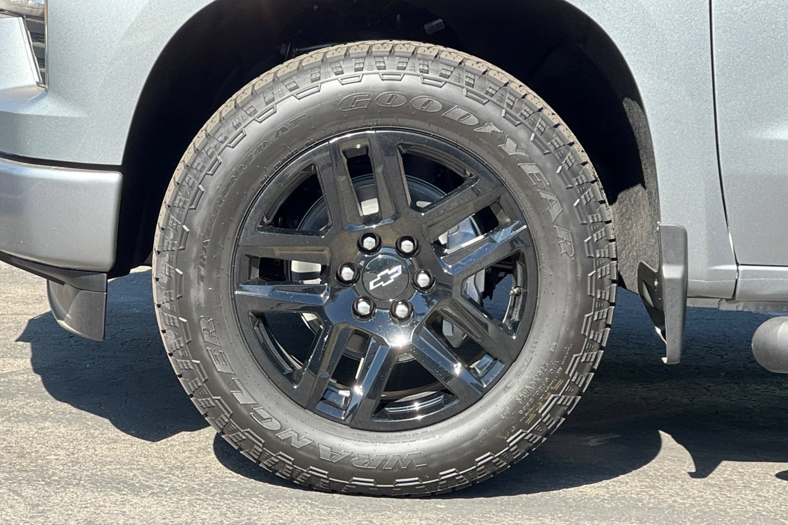 New 2026 Chevrolet Silverado 1500 Custom w/ Turbomax Blackout Package RWD image 26