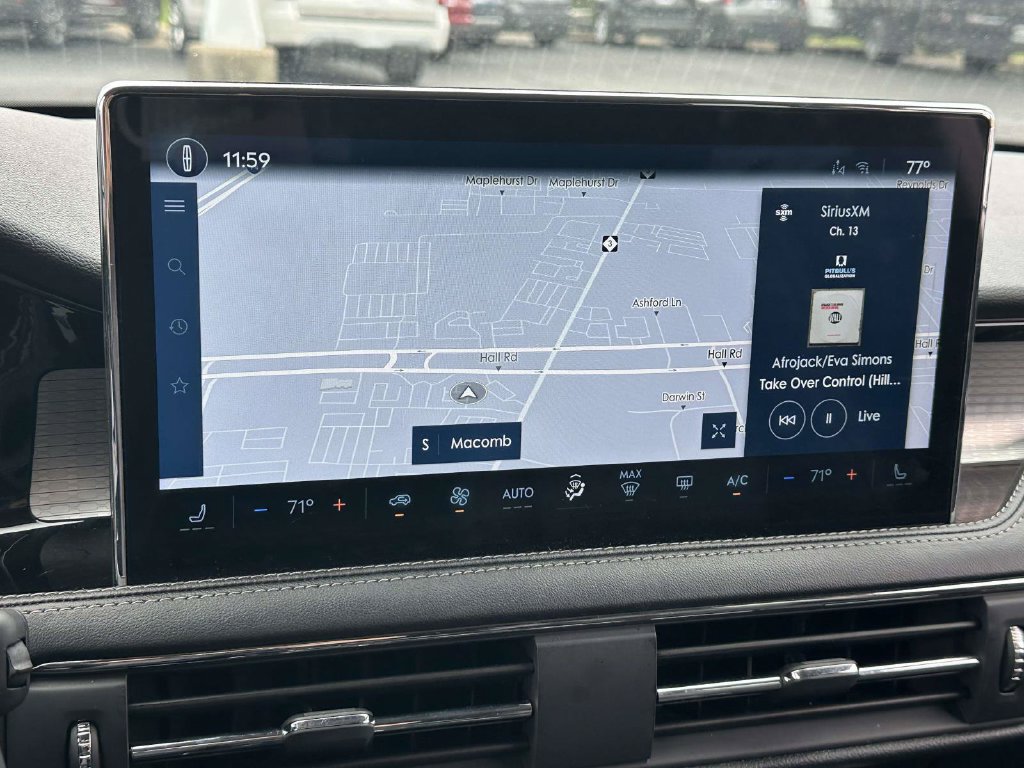 Used 2024 Lincoln Corsair AWD image 18