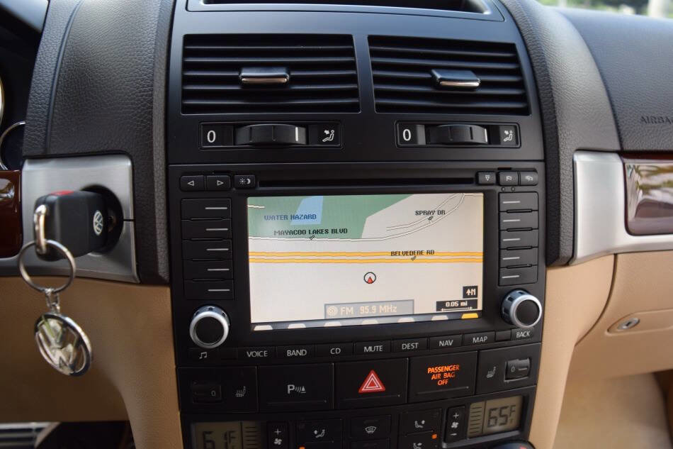 Used 2006 Volkswagen Touareg V10 TDI AWD/4WD image 61