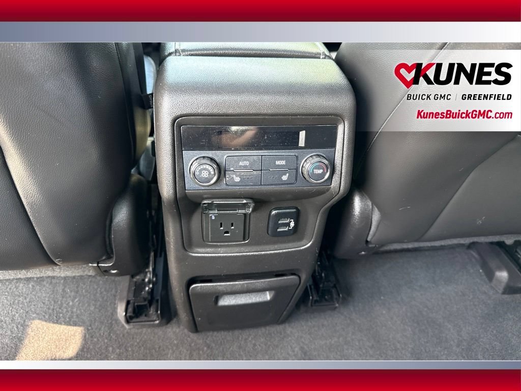 Used 2018 GMC Acadia SLT AWD/4WD image 32