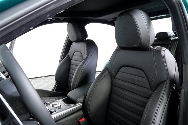 New 2025 Alfa Romeo Giulia image 2