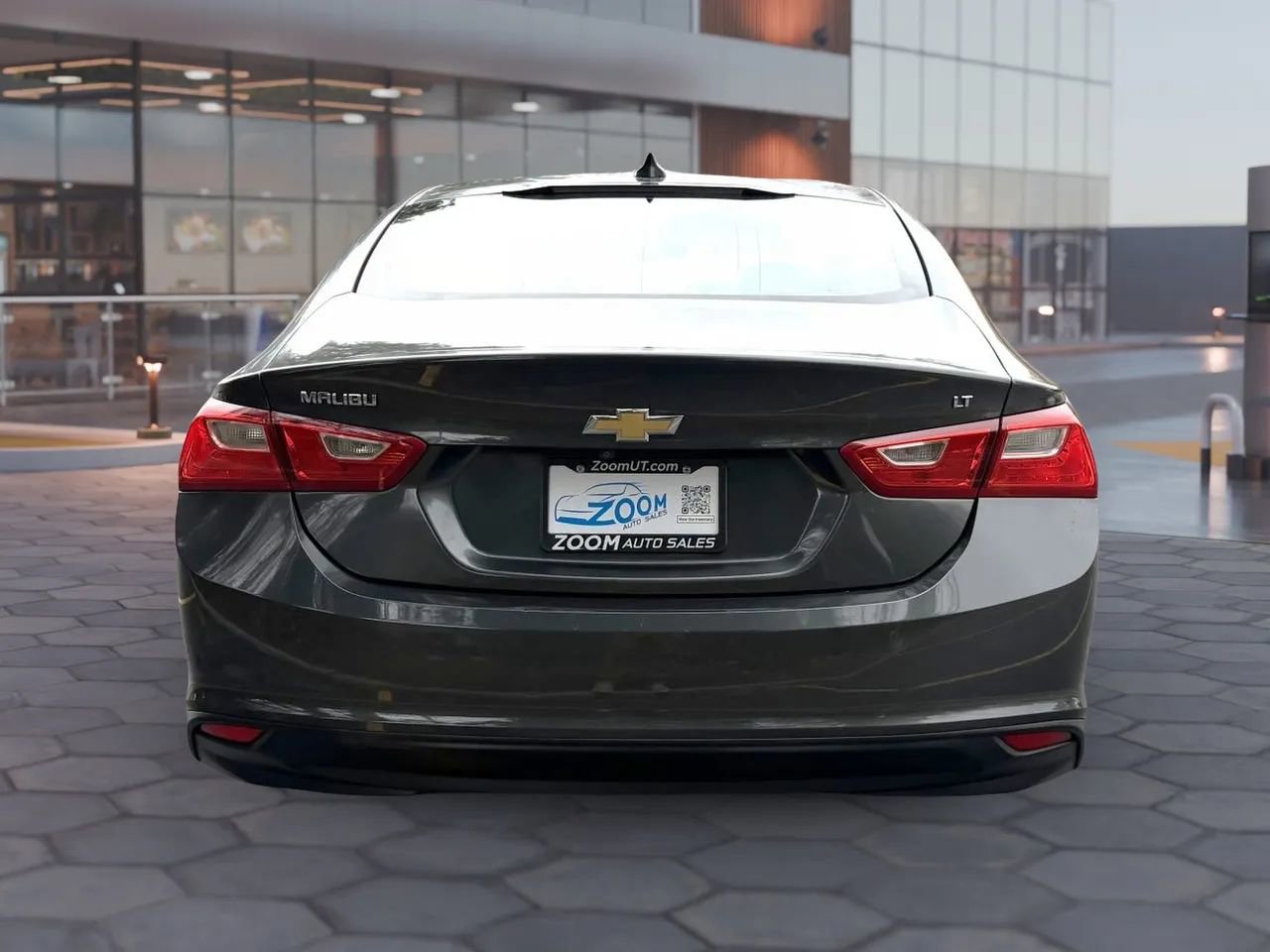 Used 2016 Chevrolet Malibu LT image 7