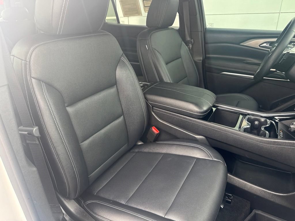 Used 2026 Chevrolet Traverse LT w/ LPO, Floor Liner Package FWD image 34