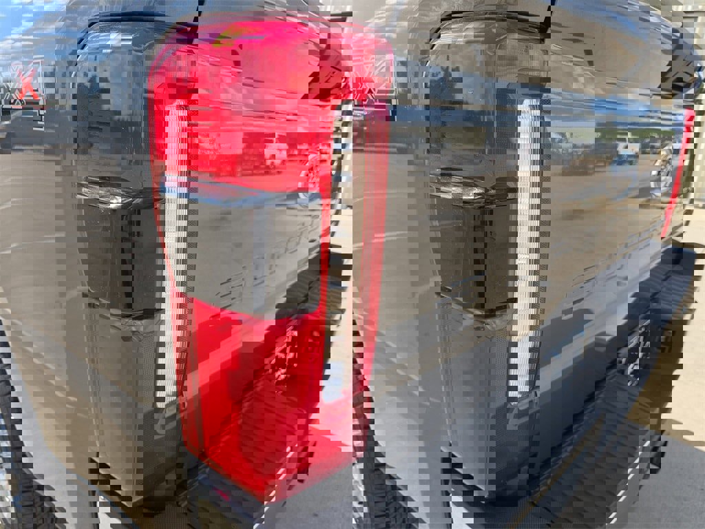 New 2026 Ford F350 XLT w/ 360-Degree Camera Package image 30