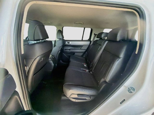 New 2027 Hyundai Santa Fe SEL FWD image 24
