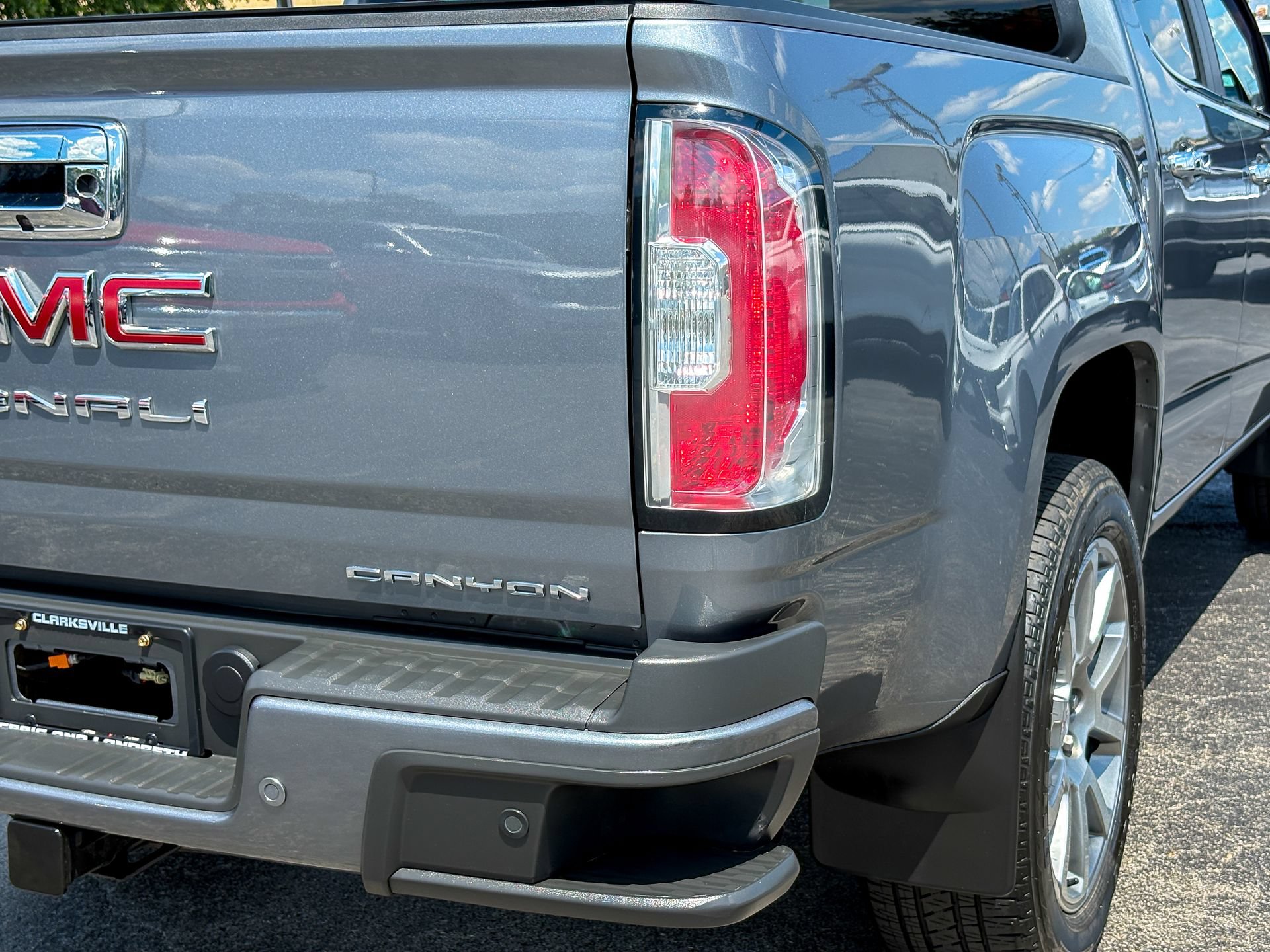 Used 2022 GMC Canyon Denali AWD/4WD image 12