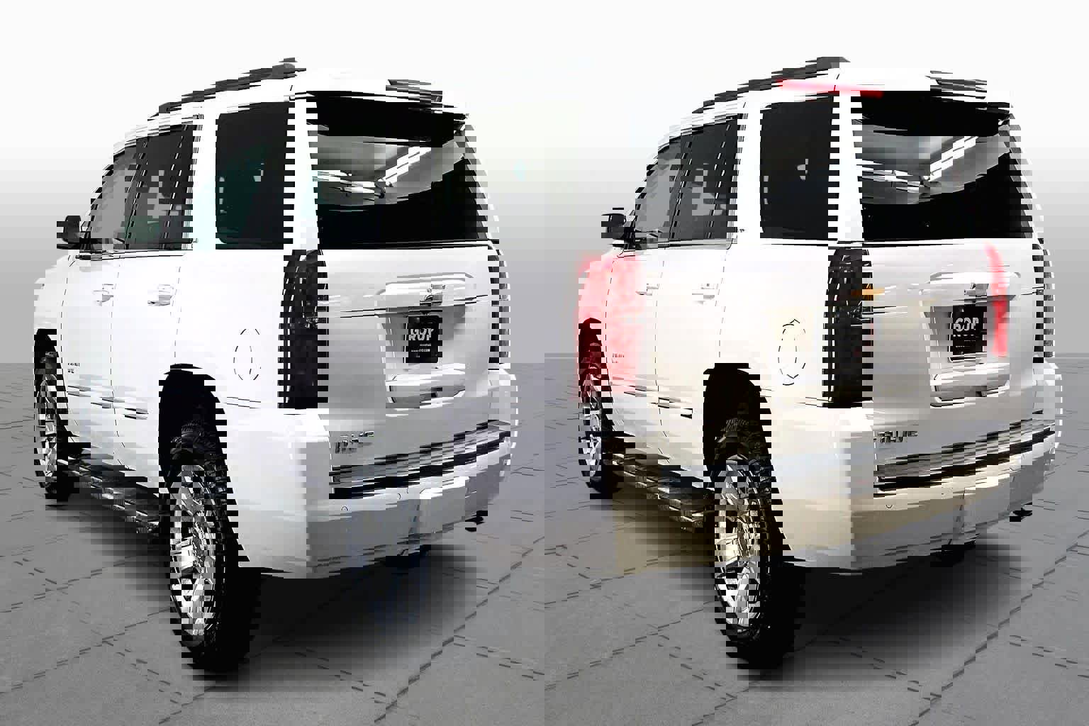 Used 2018 Chevrolet Tahoe LT w/ LT Signature Package AWD/4WD image 12