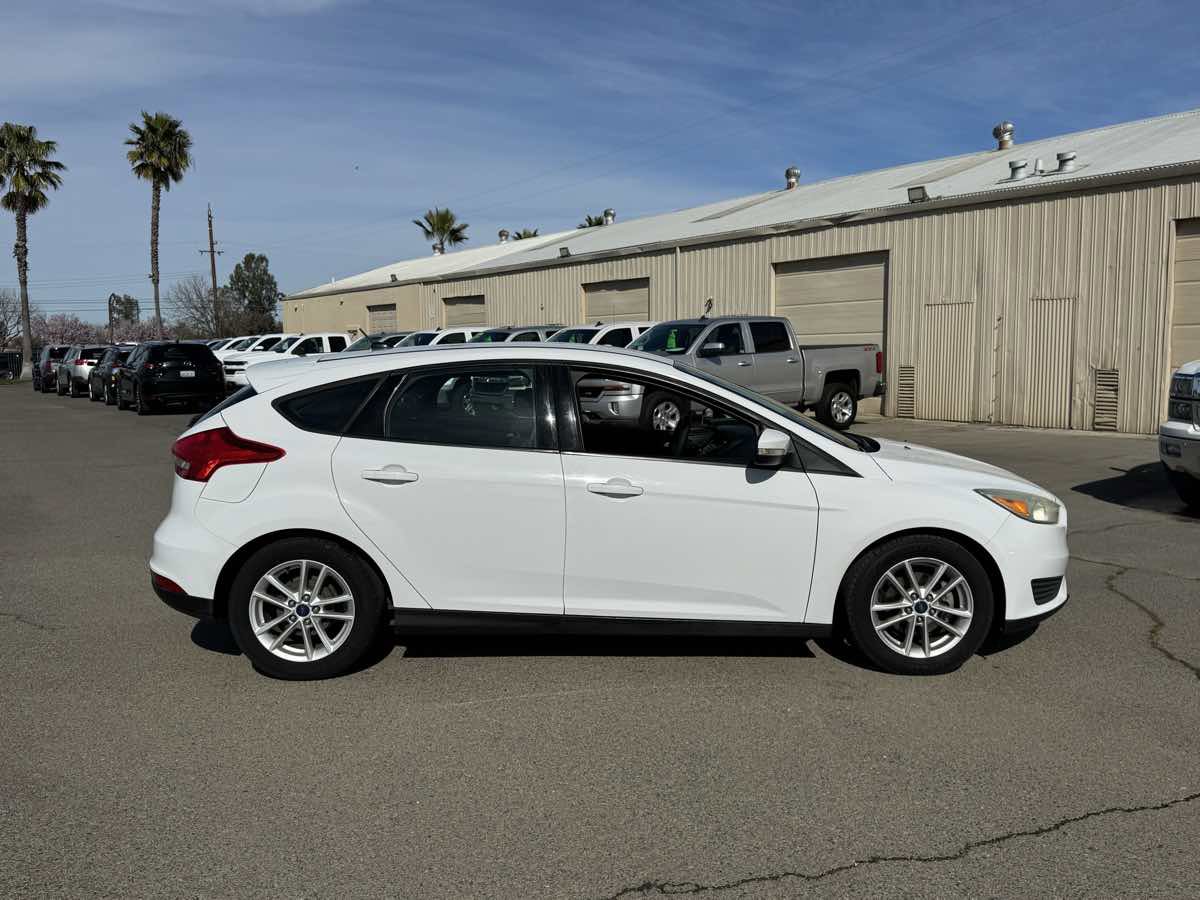 Used 2016 Ford Focus SE FWD image 11