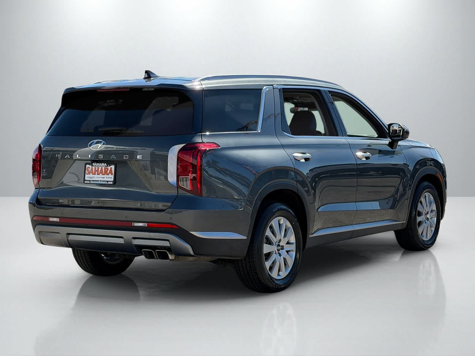 Used 2024 Hyundai Palisade SEL FWD image 7