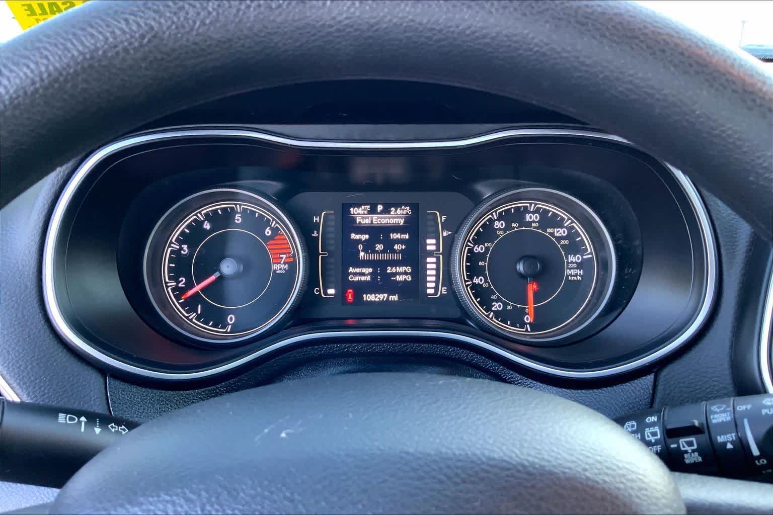 Used 2021 Jeep Cherokee Latitude FWD image 23
