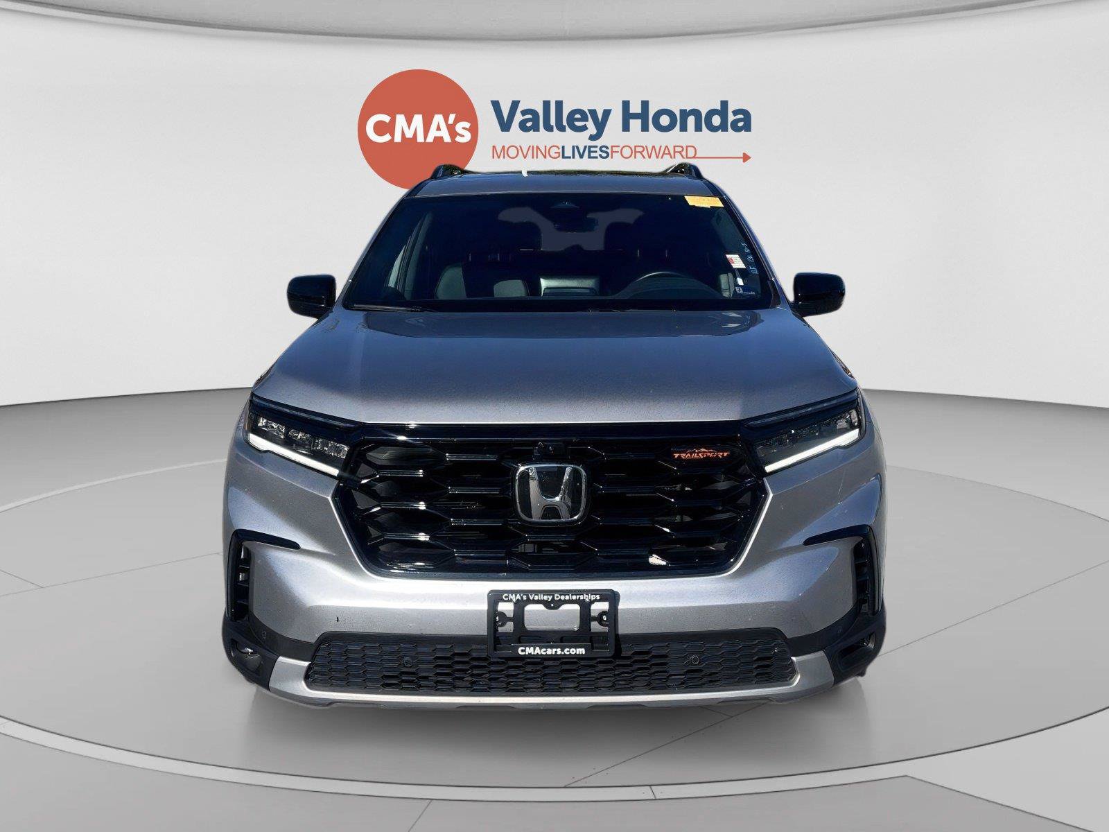 Used 2025 Honda Pilot TrailSport image 8