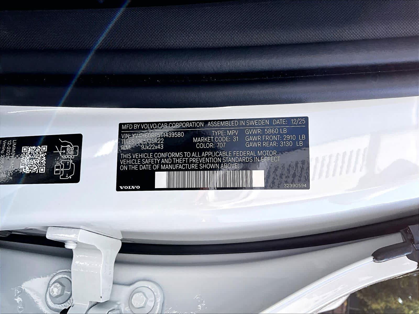 New 2026 Volvo XC60 T8 Polestar w/ Protection Package Premier AWD/4WD image 36