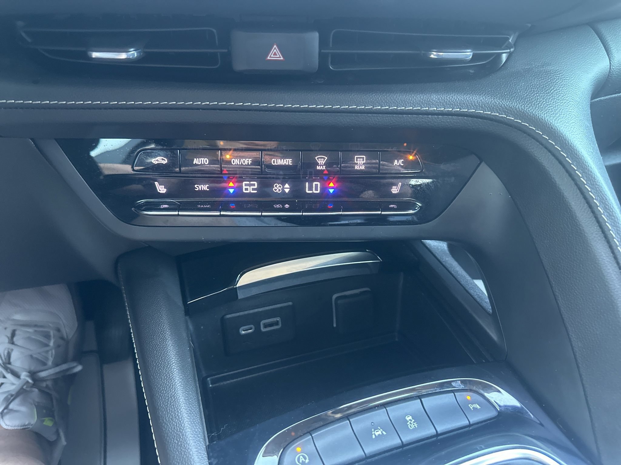 Used 2022 Buick Envision Preferred FWD image 32