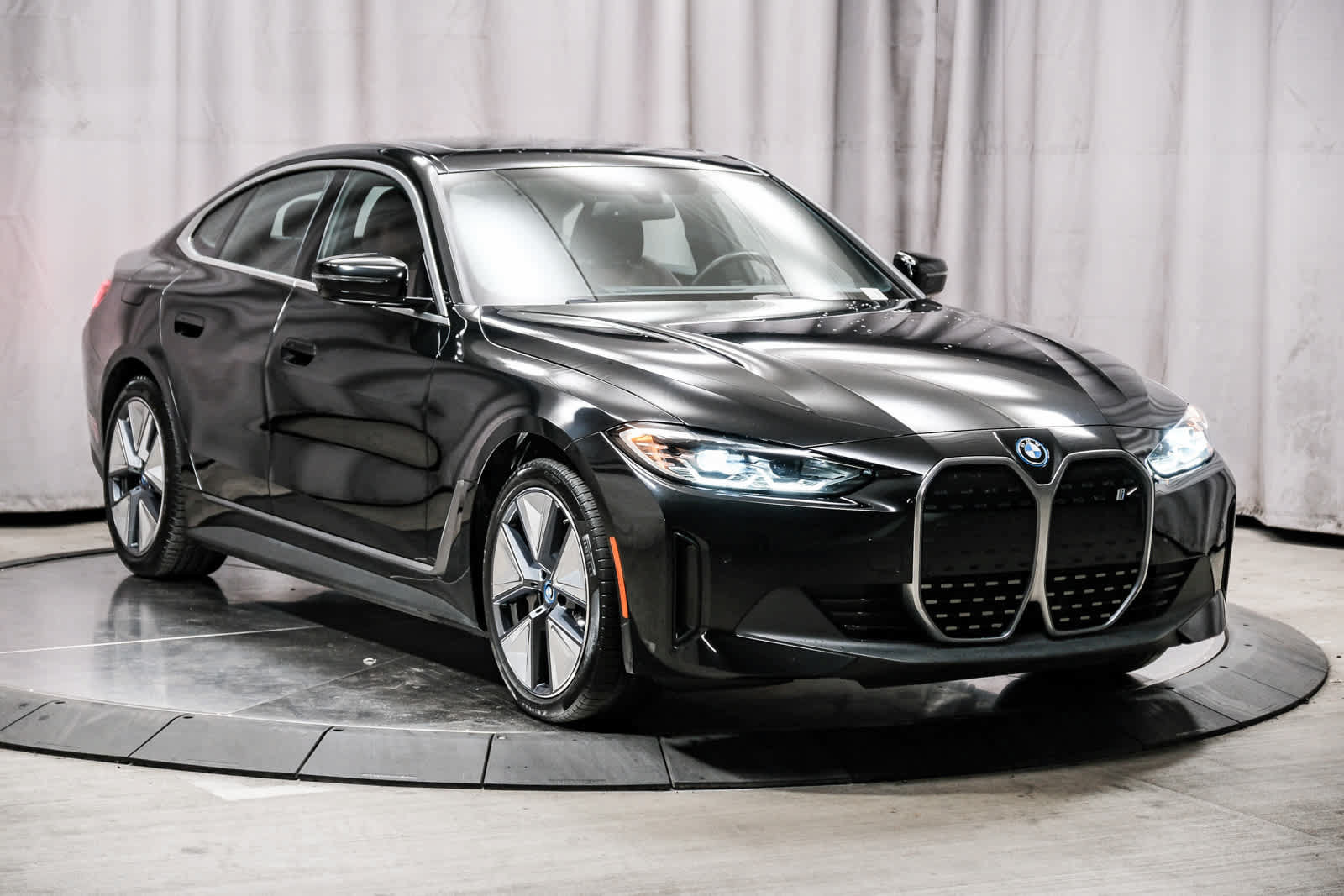 Used 2024 BMW i4 eDrive35 w/ Convenience Package RWD image 5