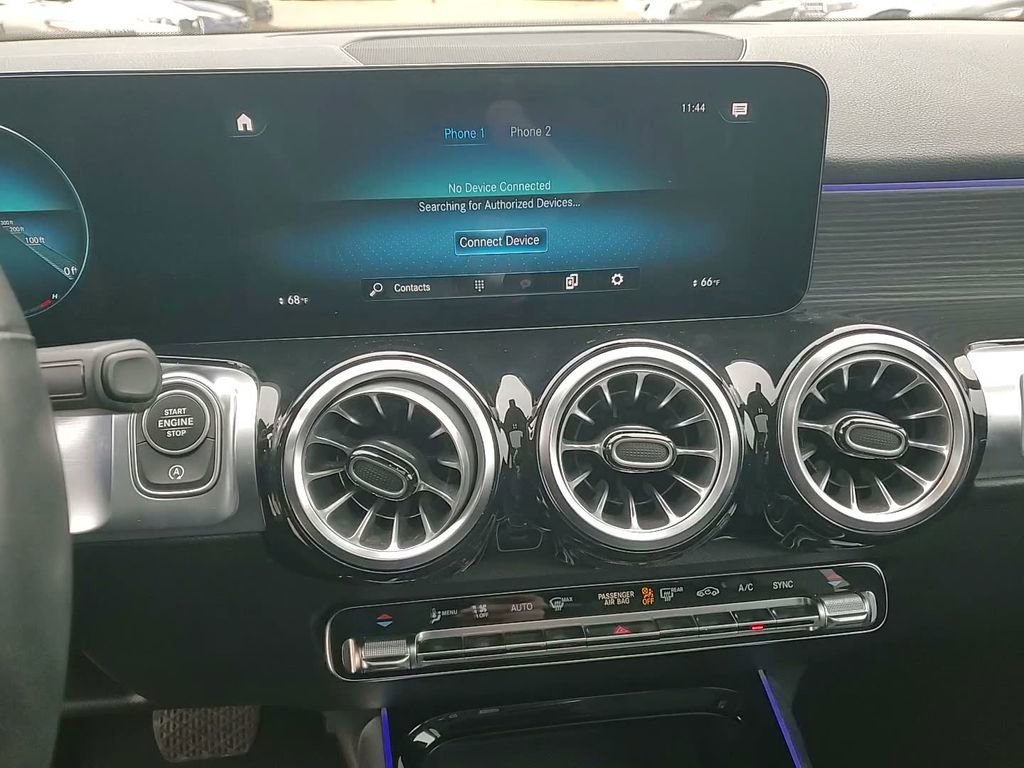 Used 2023 Mercedes-Benz GLB 250 4MATIC image 31