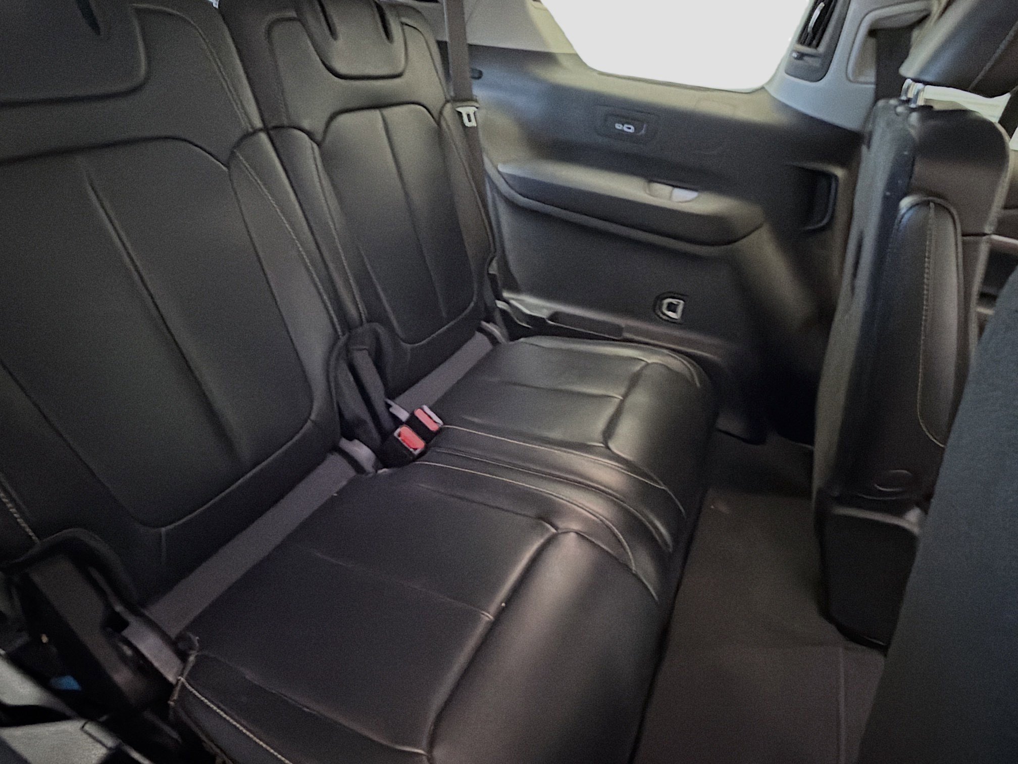 Used 2021 Jeep Grand Cherokee L Limited AWD/4WD image 14