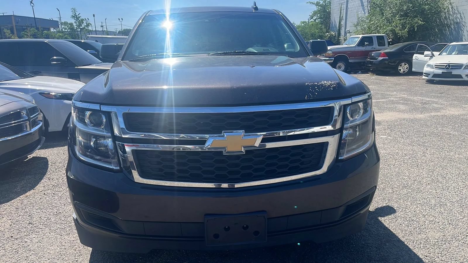 Used 2018 Chevrolet Suburban LT RWD image 4