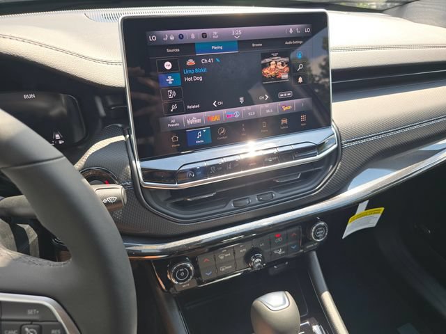 New 2026 Jeep Compass Limited w/ Sun, Sound & Navigation Group AWD/4WD image 38