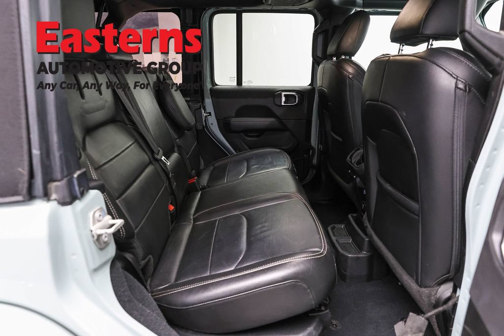 Used 2023 Jeep Wrangler Unlimited Sahara w/ Cold Weather Group AWD/4WD image 23