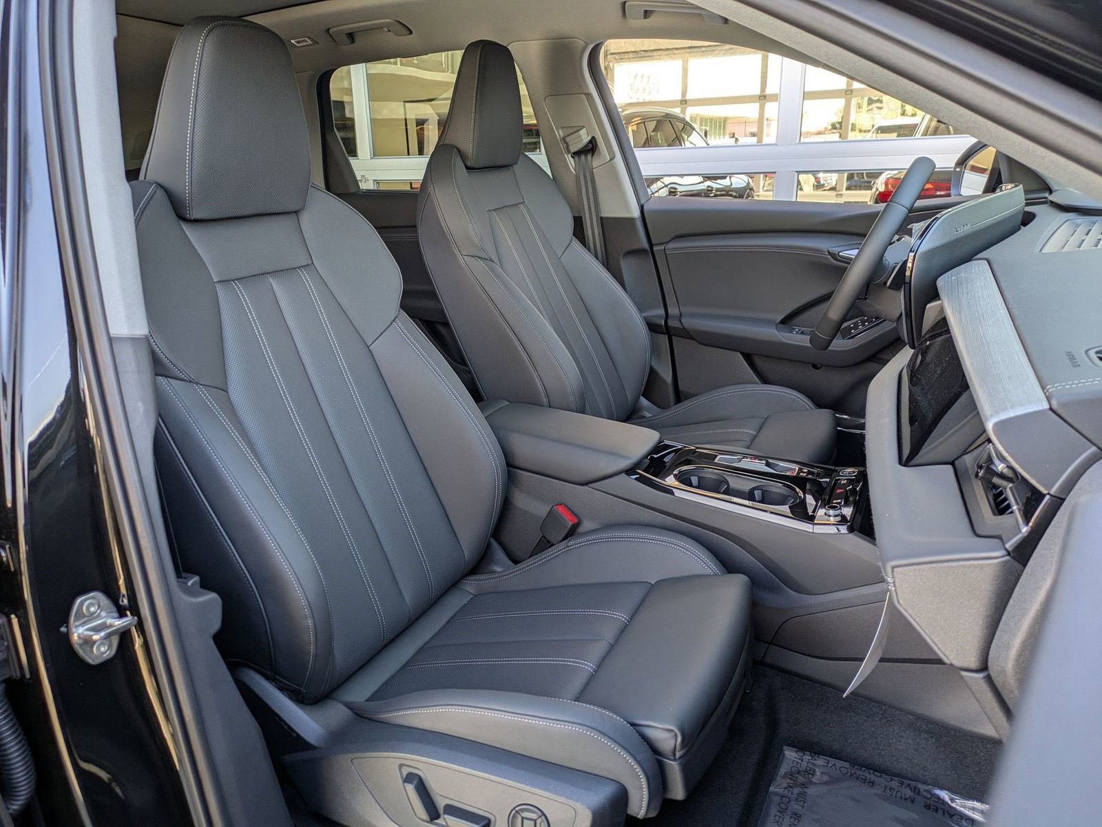 New 2025 Audi Q6 e-tron Premium Plus AWD/4WD image 10