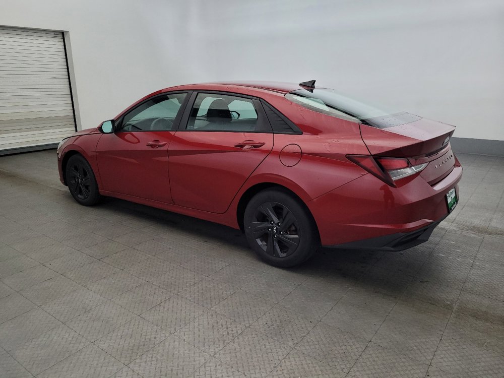 Used 2021 Hyundai Elantra SEL w/ Convenience Package FWD image 3