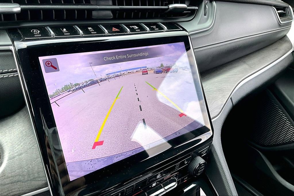 Used 2020 Jeep Grand Cherokee High Altitude AWD/4WD image 22