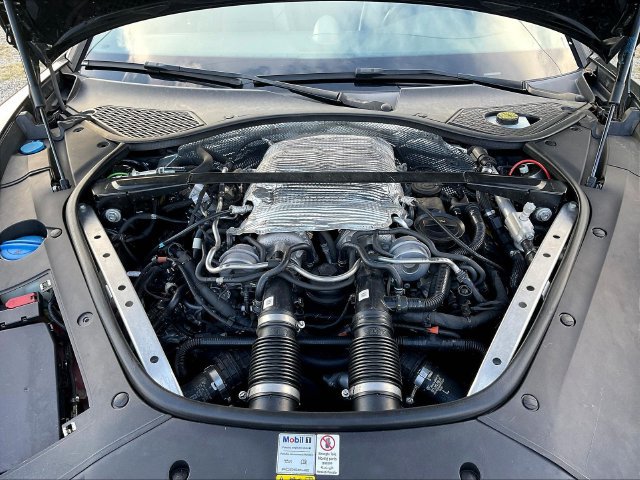 Used 2021 Porsche Panamera RWD image 31