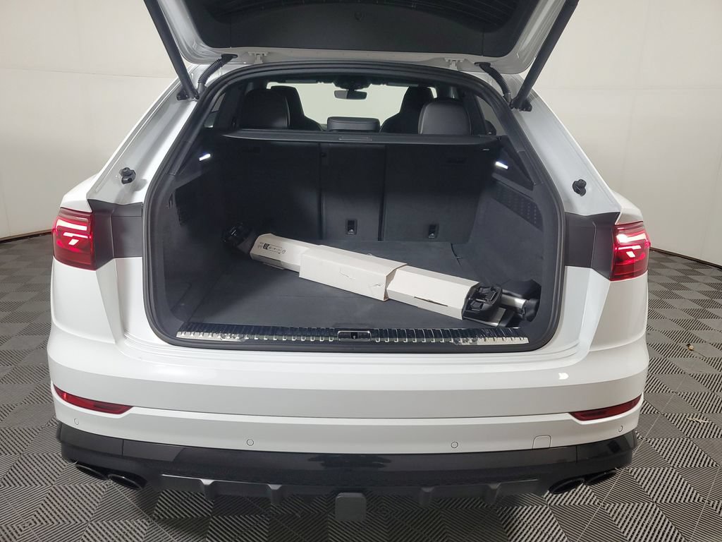 Used 2025 Audi SQ8 Prestige w/ Prestige Package AWD/4WD image 8