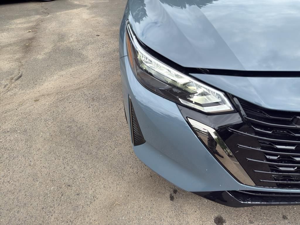 New 2025 Nissan Sentra SR image 10