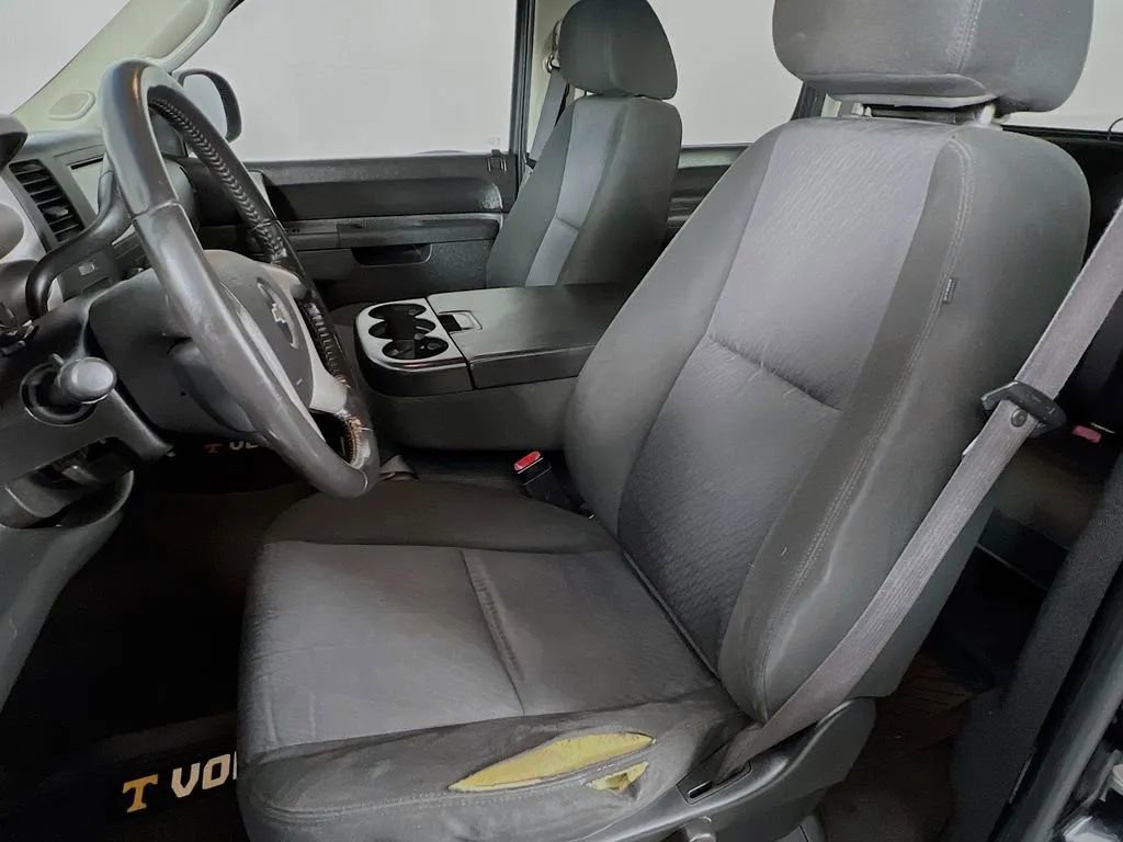 Used 2010 Chevrolet Silverado 1500 LT image 19