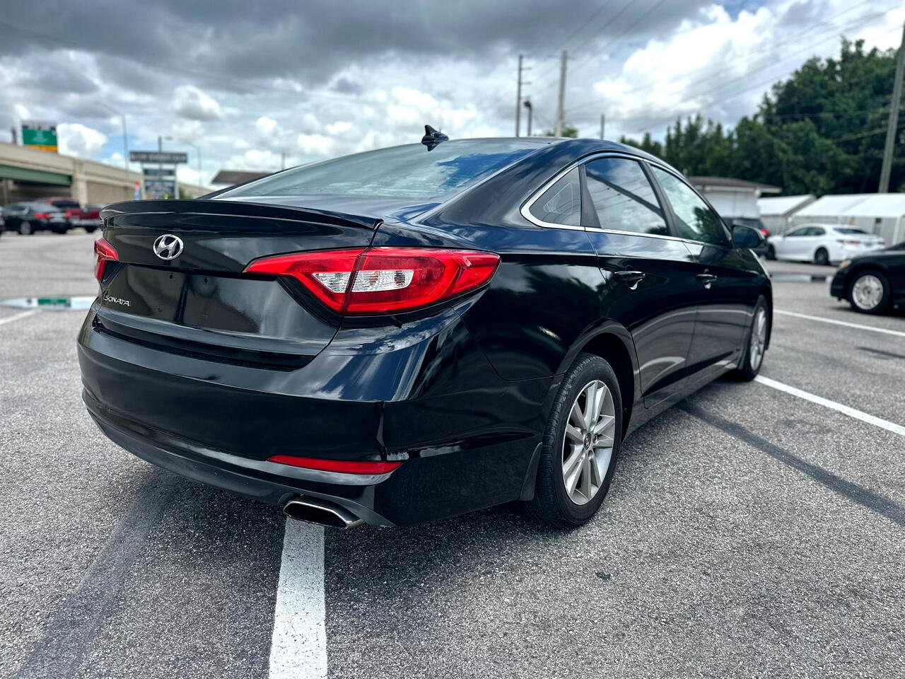 Used 2015 Hyundai Sonata SE image 4