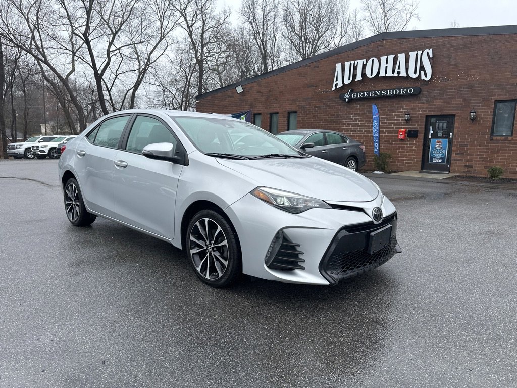 Used 2019 Toyota Corolla SE image 1