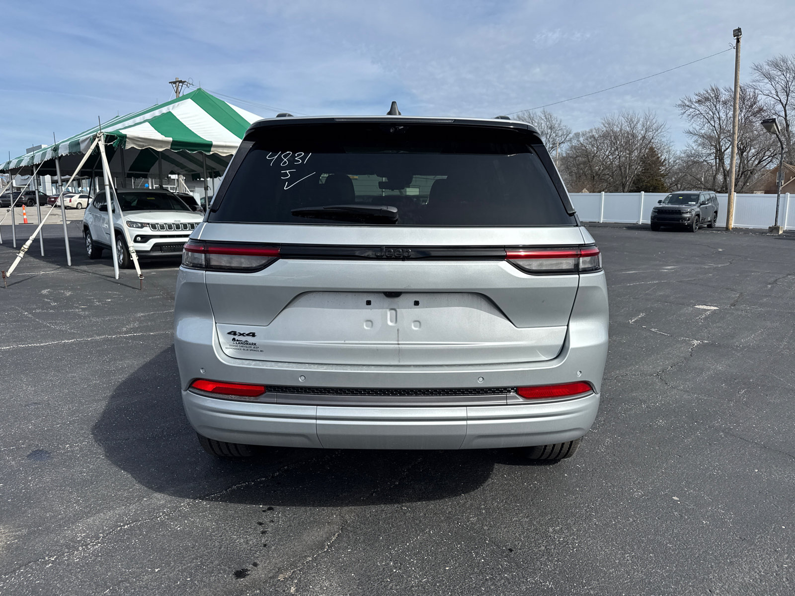 New 2026 Jeep Grand Cherokee Limited AWD/4WD image 4
