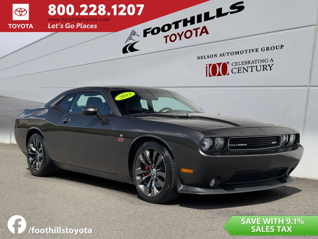 Used 2013 Dodge Challenger SRT8 w/ Harman Kardon Audio Group RWD video 1