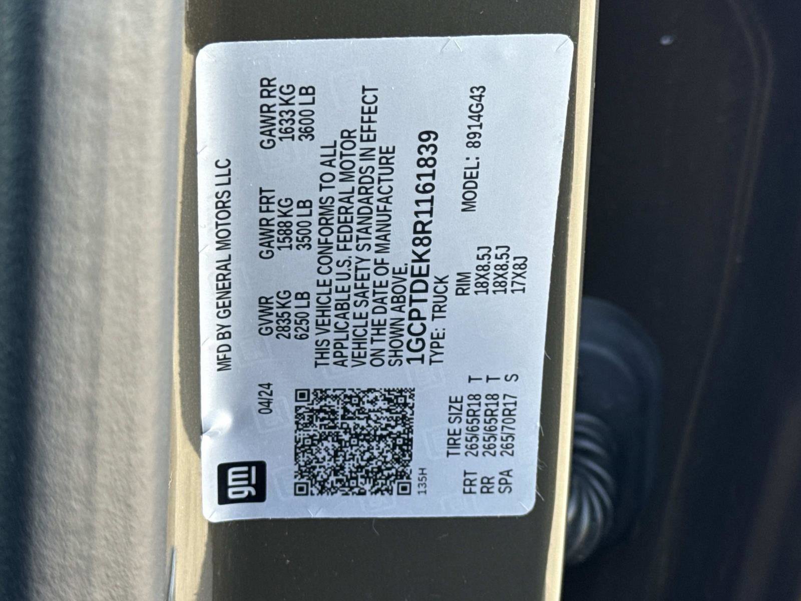 Used 2024 Chevrolet Colorado Z71 w/ Z71 Convenience Package 2 image 30