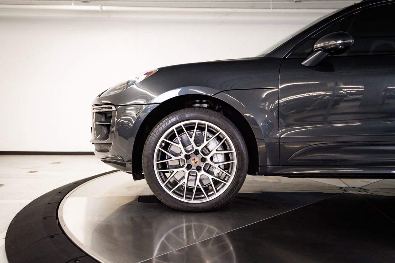 Certified 2021 Porsche Macan Turbo AWD/4WD image 11