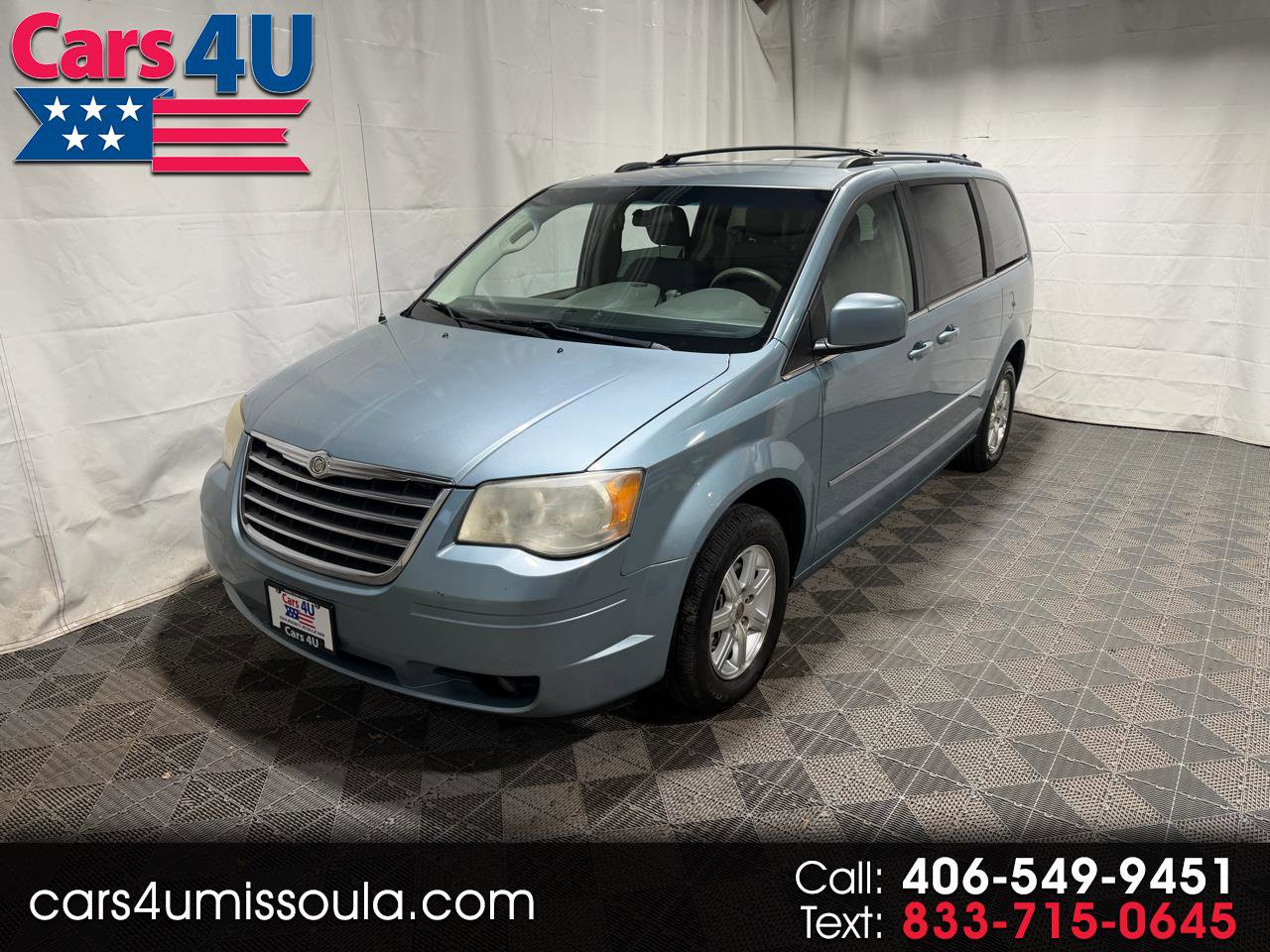 Used 2009 Chrysler Town & Country Touring w/ Flexible Seating Group