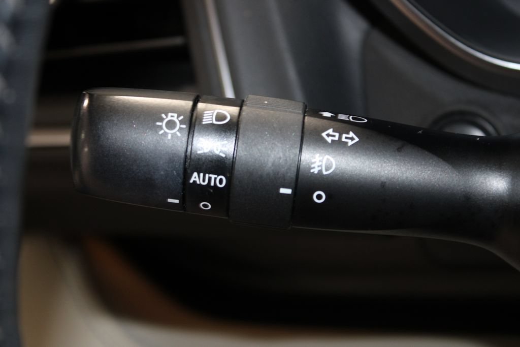 Used 2021 Subaru Ascent Touring AWD/4WD image 39