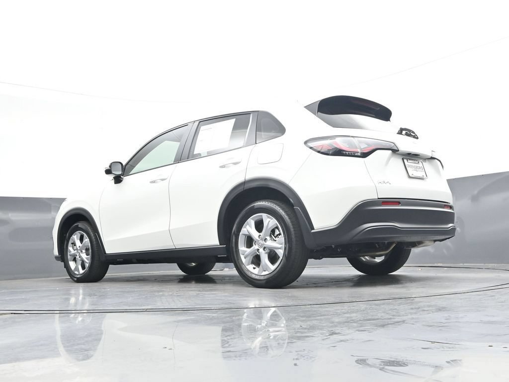 Used 2025 Honda HR-V LX image 39