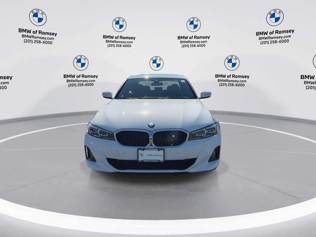 Used 2026 BMW 330i xDrive Sedan w/ Premium Package AWD/4WD image 3