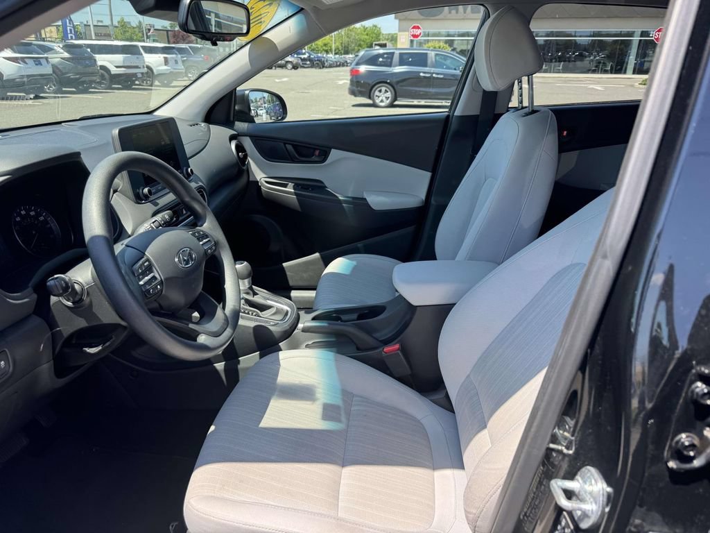 Used 2023 Hyundai Kona SEL AWD/4WD image 13